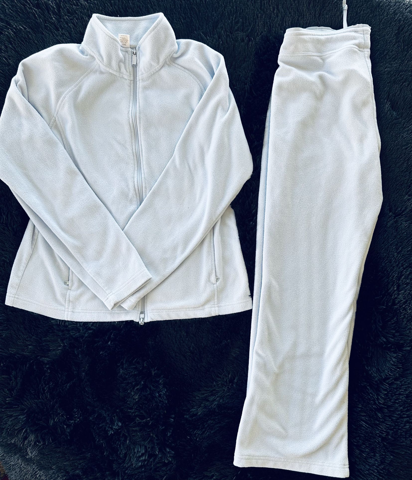 Cheetah Brand Baby Blue Women’s Fleece Set