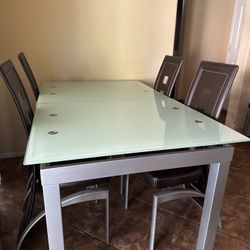Table - Glass Top/metal Base