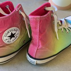 2.5 Youth Converse High tops 