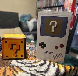 Game Boy Cardboard Box Bundle