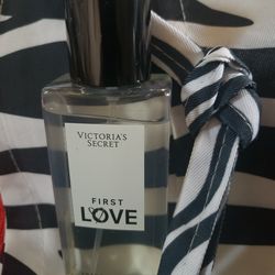 Women's Parfume Fragrance Mist (FIRST LOVE) by Victoria Secret