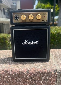 Marshal mini amp