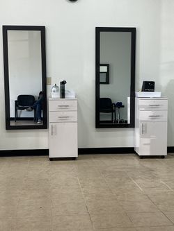 Salon stations