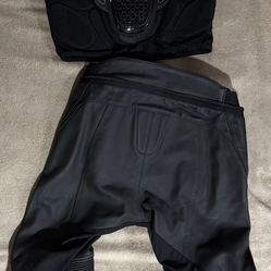 Alpinestars KR-1 Back Protector & Missile V2 Leather Pants Airflow and vest