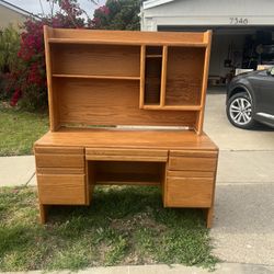 Free desk and Chair