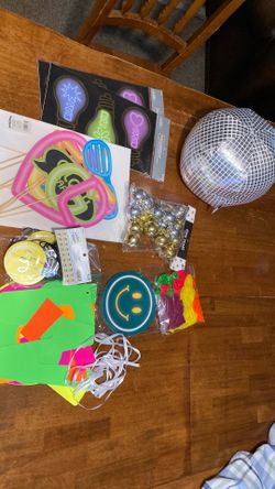 Glow/Disco/VBS decor
