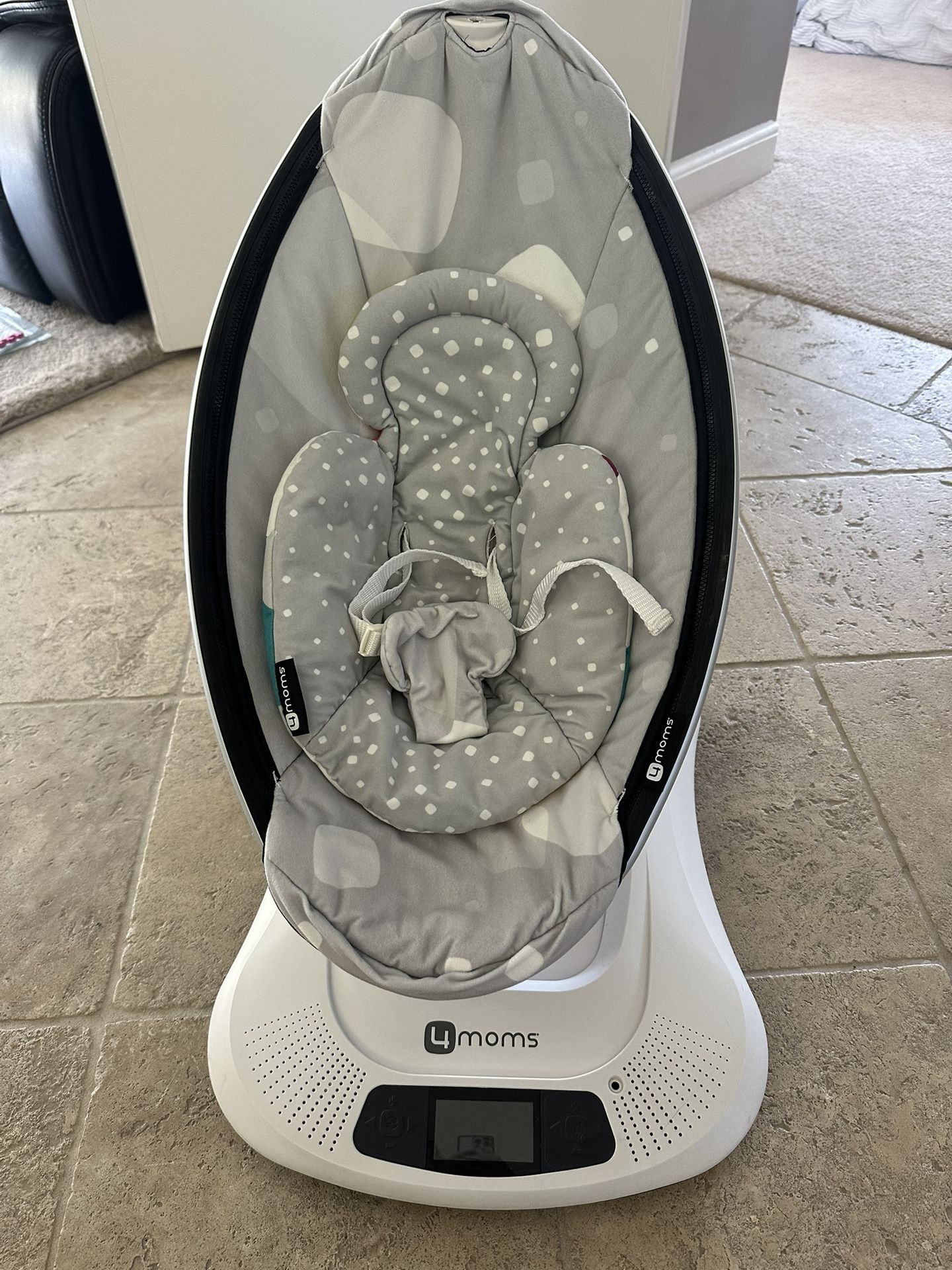 Mommaroo Baby Swing