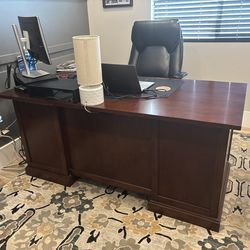 Thomasville Desk