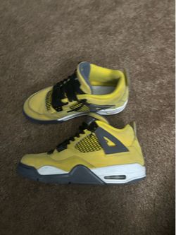 Jordan 4 lighting