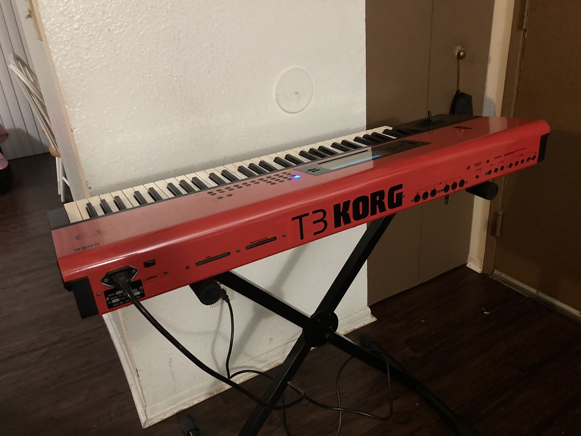 Korg T3