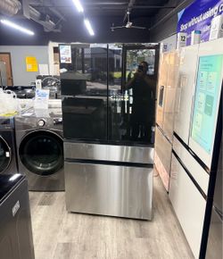 🔥 Samsung - Refurbished 36 in. Wide Bespoke 23 cu. ft. Counter Depth 4-Door French Door Refrigerator with AI Home - Charcoal Glass / Stainless Steel?