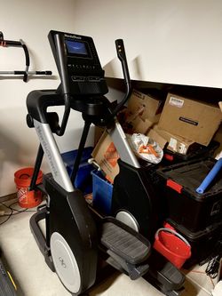NordicTrack FS7i Elliptical Machine **Barely Used!!**