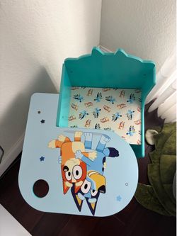 Bluey desk