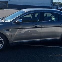 2014 Ford Taurus