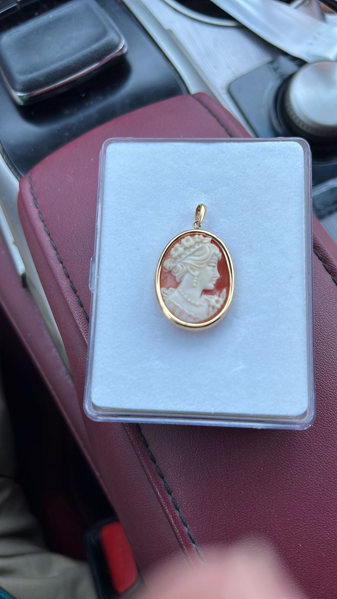 CAMEO With 14kt Gold Frame