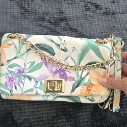 Summer shoulder bag