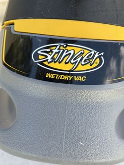 Stinger Vacuum Cleaner, Wet And Dry, 2.5 Gallons Like New With Attachment