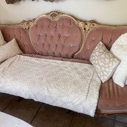 Gorgeous glamorous couch set with rhinestones