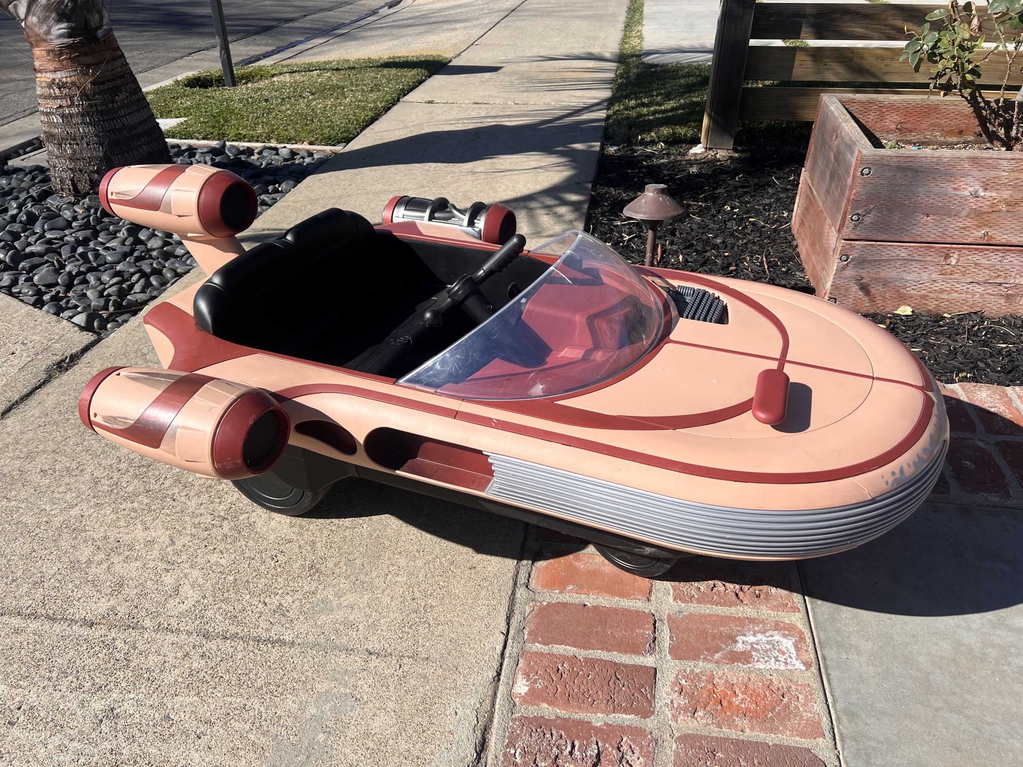 Radio Flyer Star Wars Landspeeder