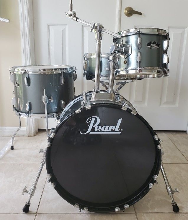Drum Set 4 pc Pearl
