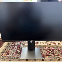 Qty 2 Dell 24 inch monitor $35 Each 