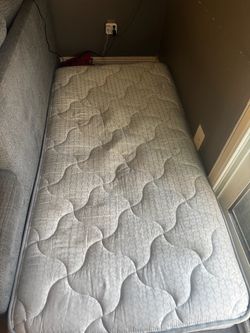 Twin mattress