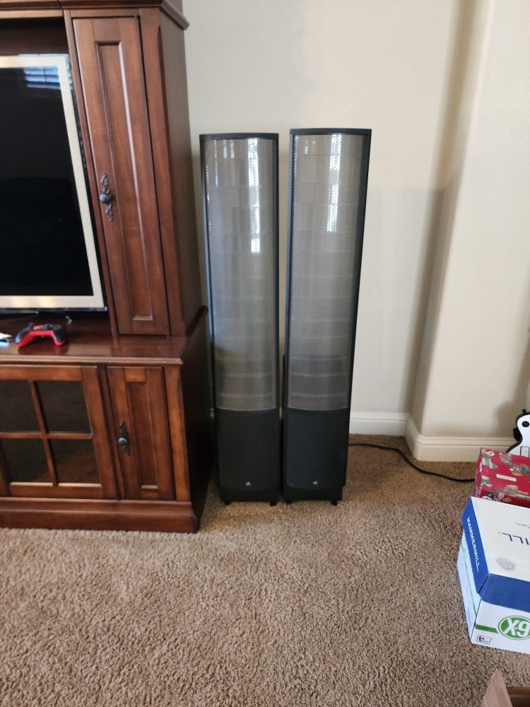 Martin Logan Electrostatic Speakers + 8” Subwoofer – High-End Sound, Barely Used