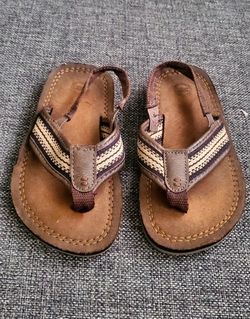 Kids Sandals Size 9-10 