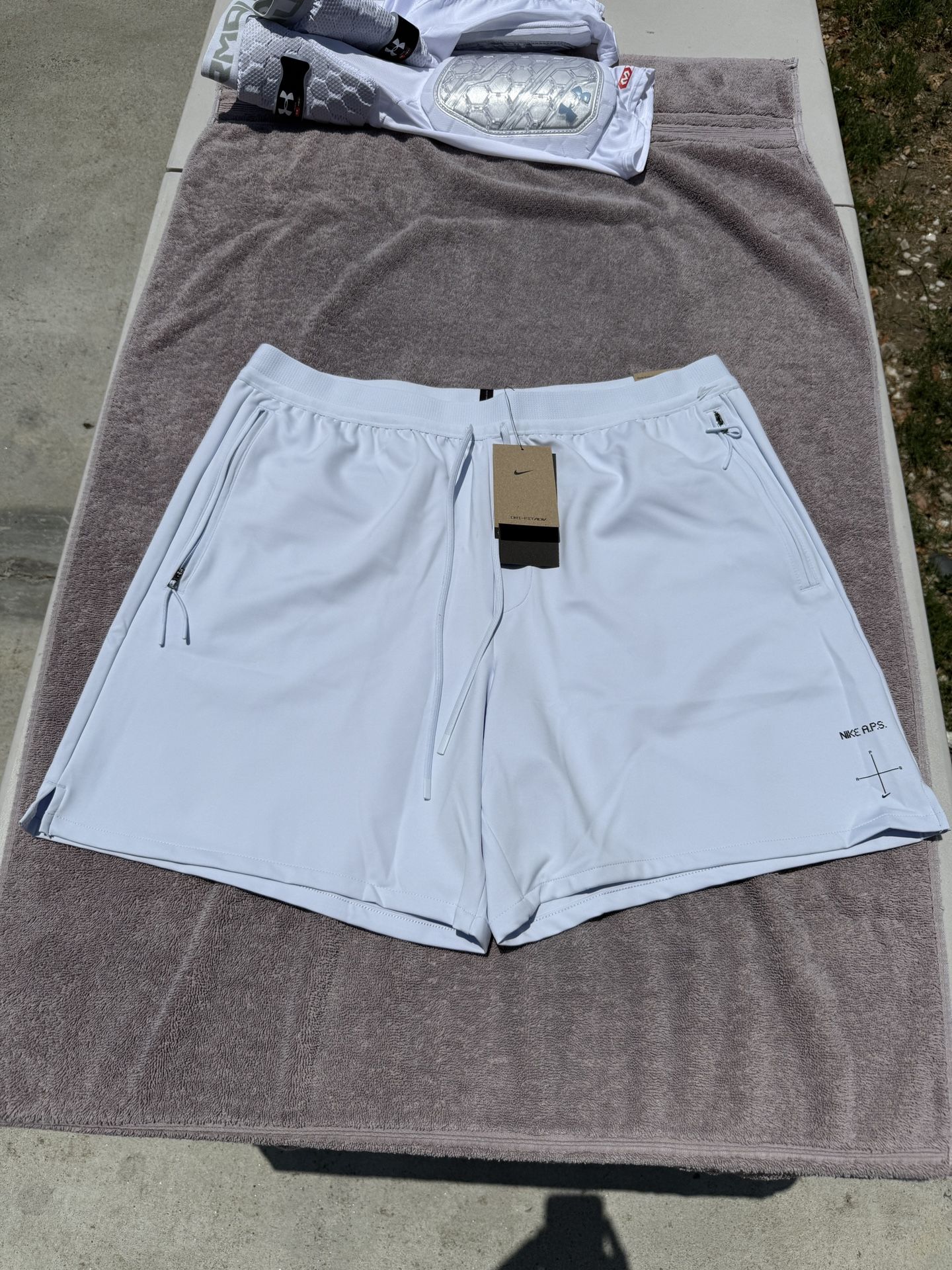 Nike Aps Dri Fit Adv Versatile Shorts Size Xl