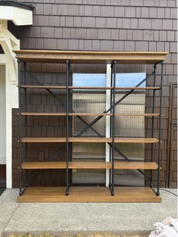 Large shelf unit