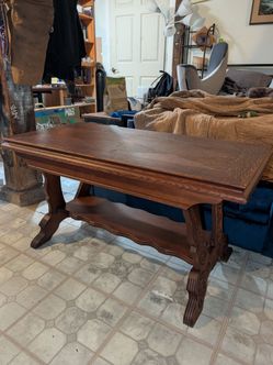 Great little vintage table