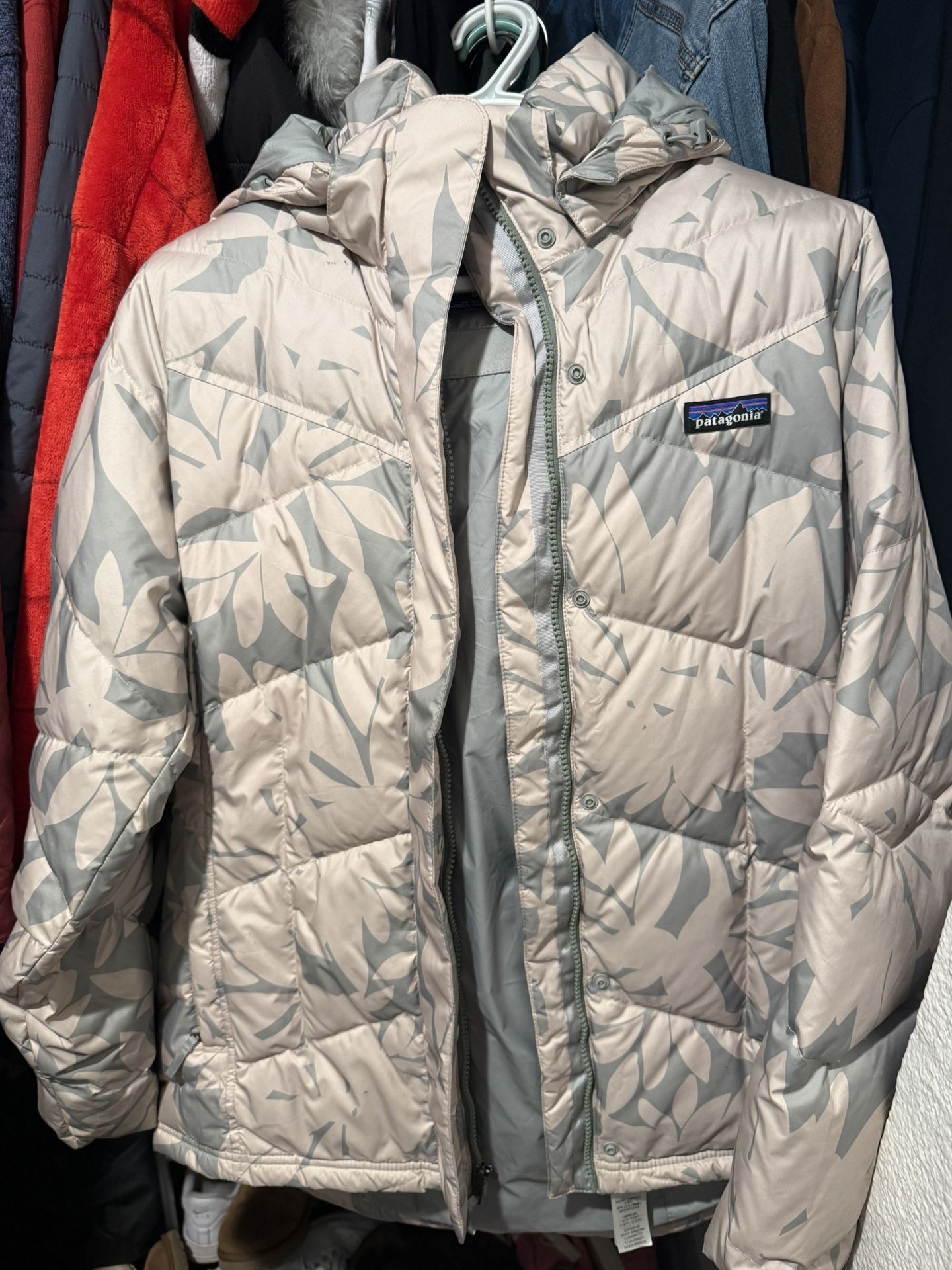 PATAGONIA WOMEN’S JACKET (M)