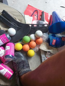 8 Lacrosse Balls ( Signature)