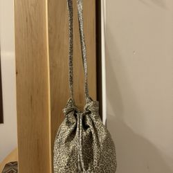 Dramatic Price Drop For Custom-made Cheetah-print Top Quality Leather Bucket Bag With Connected Pouch