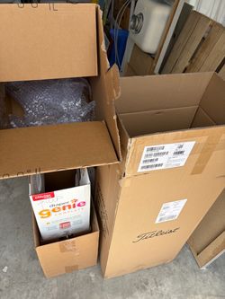 Moving boxes/paper/bubble wrap