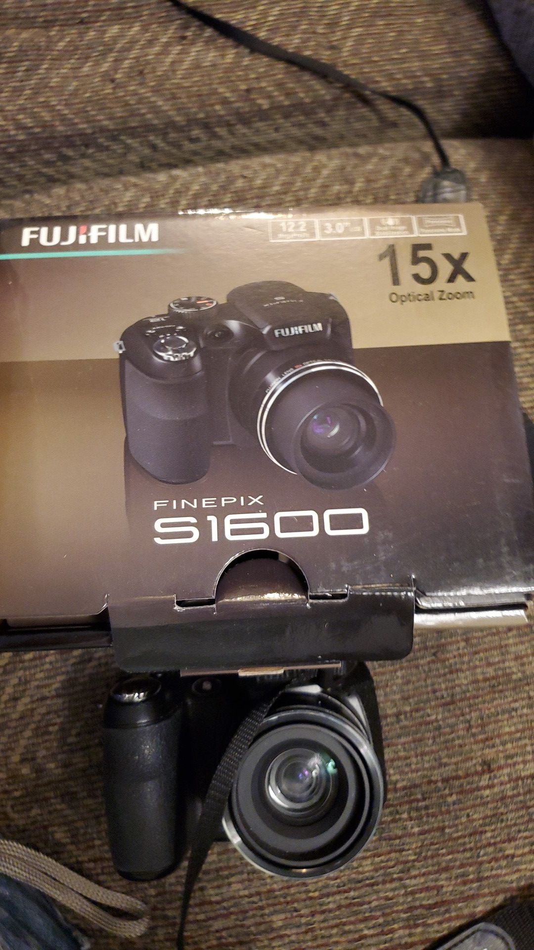 Fujifilm Finepix s1600 digital camera works great!