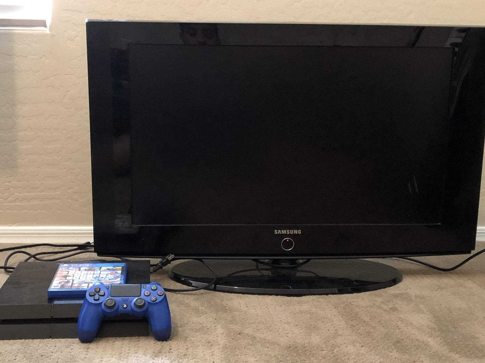PS4 and Samsung TV