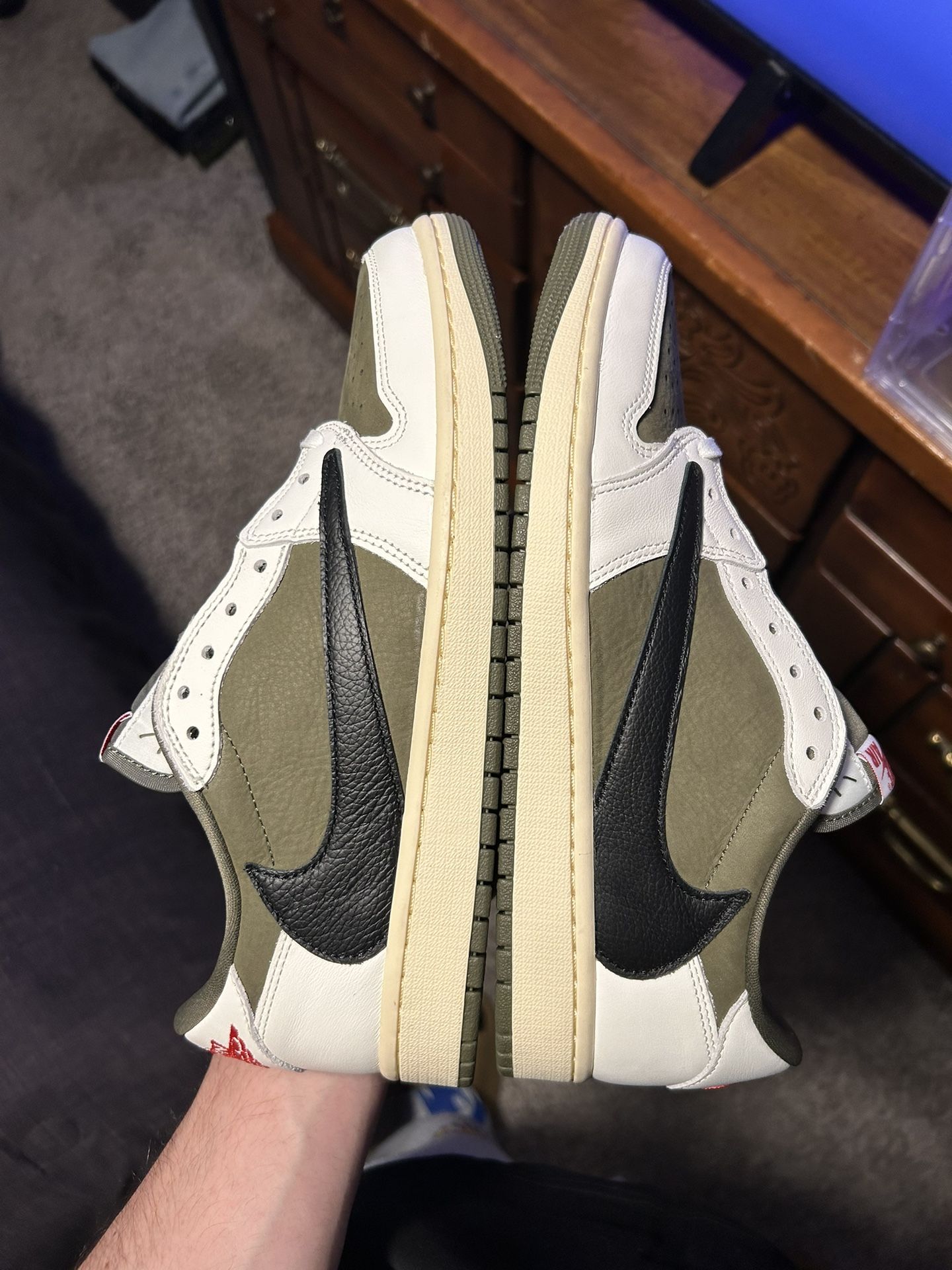 Travis Scott x Jordan 1 Low 