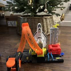Hot Wheels Super Rocket Blast Off