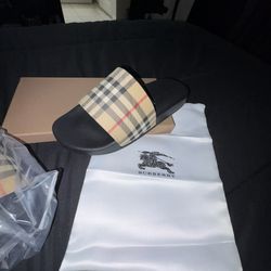 Brand New Slides Size 10 Men 