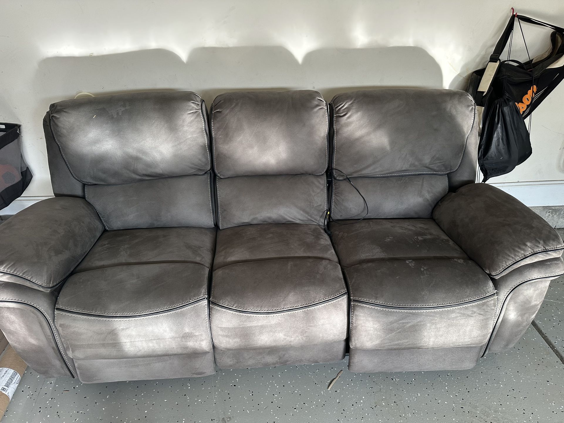 Sofa -3 Seater