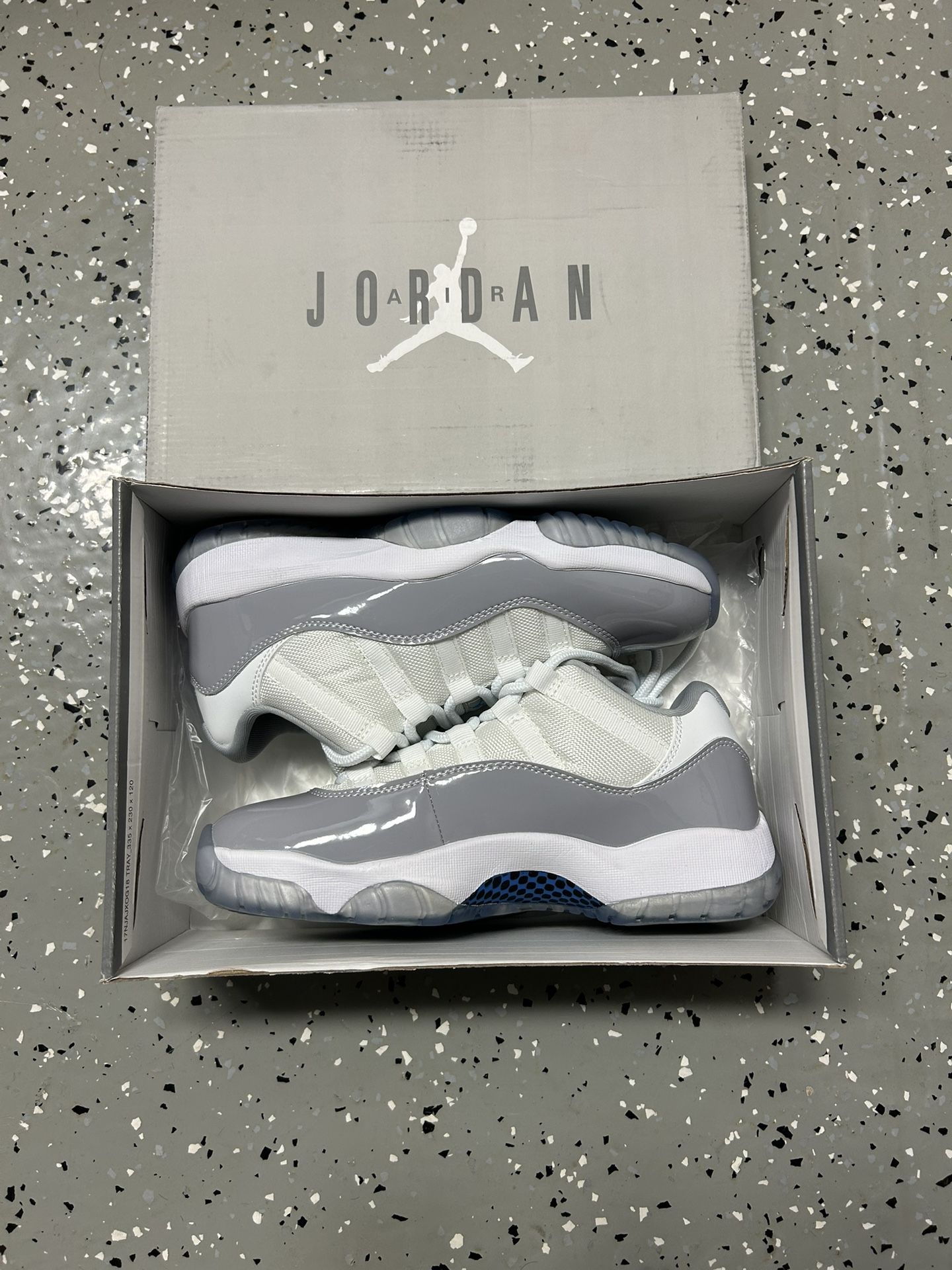 Jordan 11 Cement Grey