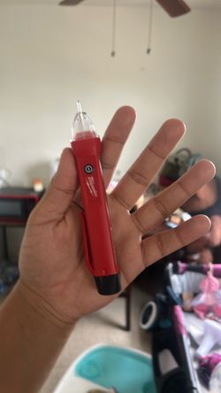 Milwaukee Non-Contact Voltage Tester