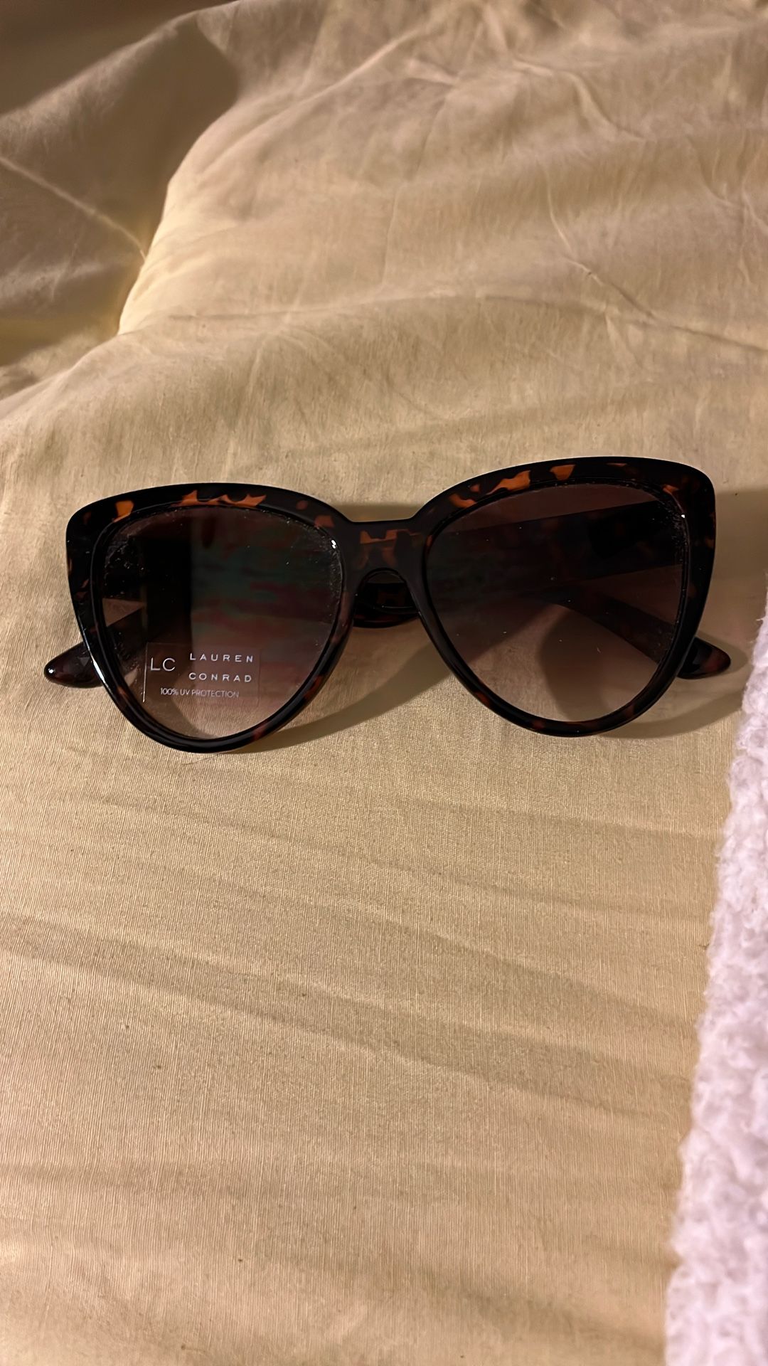 CUTE AND STYLISH SUNGLASSES