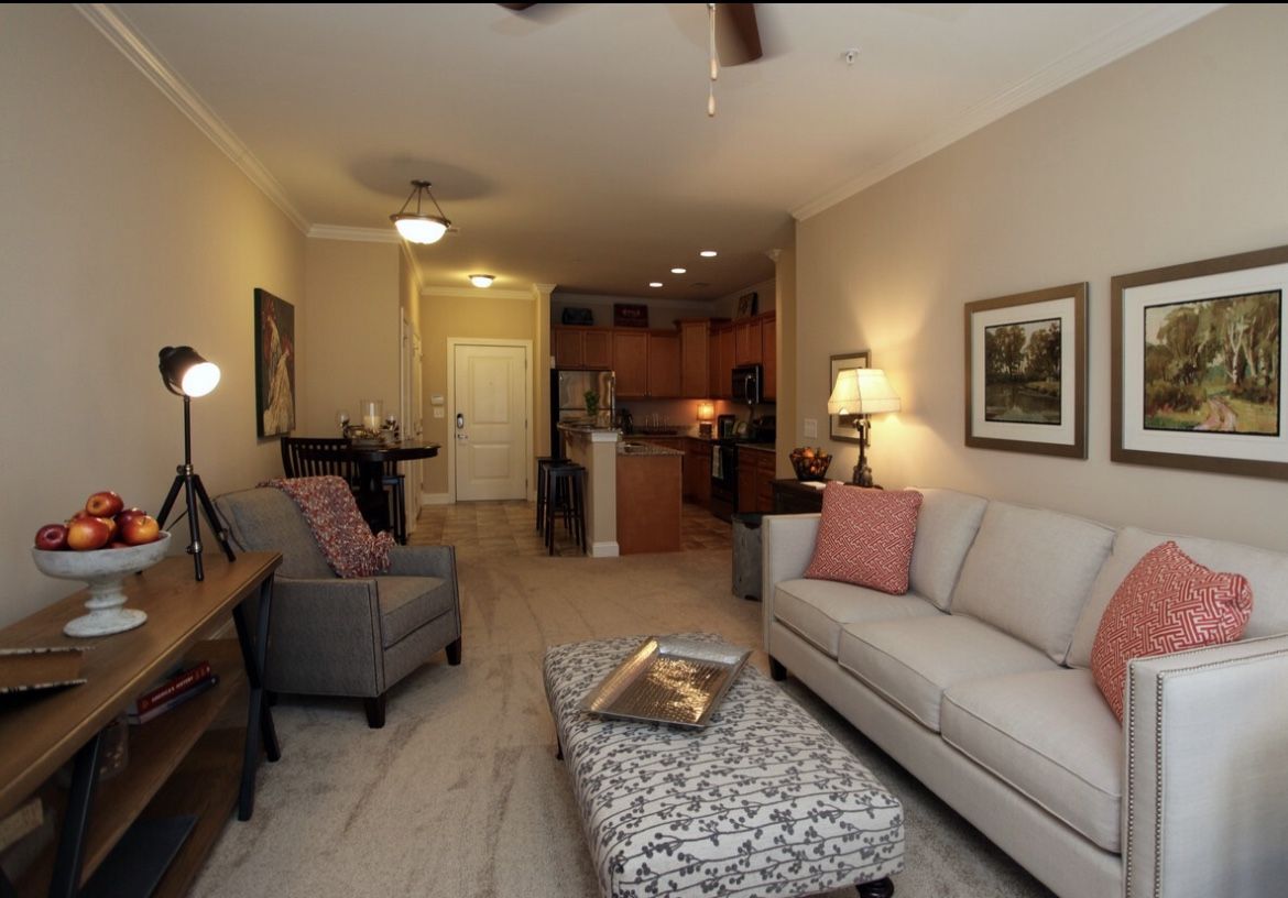 2 Bed 2 bath apartment available for sub-lease
