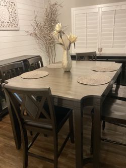 Dinning Table