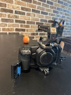 Blackmagic Pocket Cinema Camera 4K BMPCC 4K + Tilta Full Cage & Battery