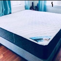 King Size Mattress 12”thick Very Comfortable+Quality Foam Encased Brand New In plastic Delivery 🚚 Available 