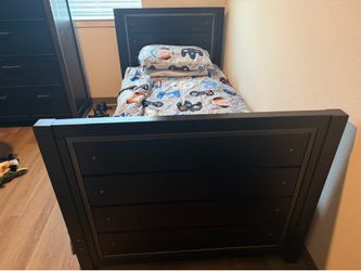 Twin bed with mattress
