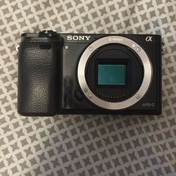 Sony A6000